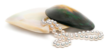 Legends and superstitions about pearls
